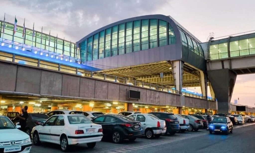 پارکینگ های فرودگاه امام